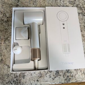 Tideway Silver and Gold Hair Dryer